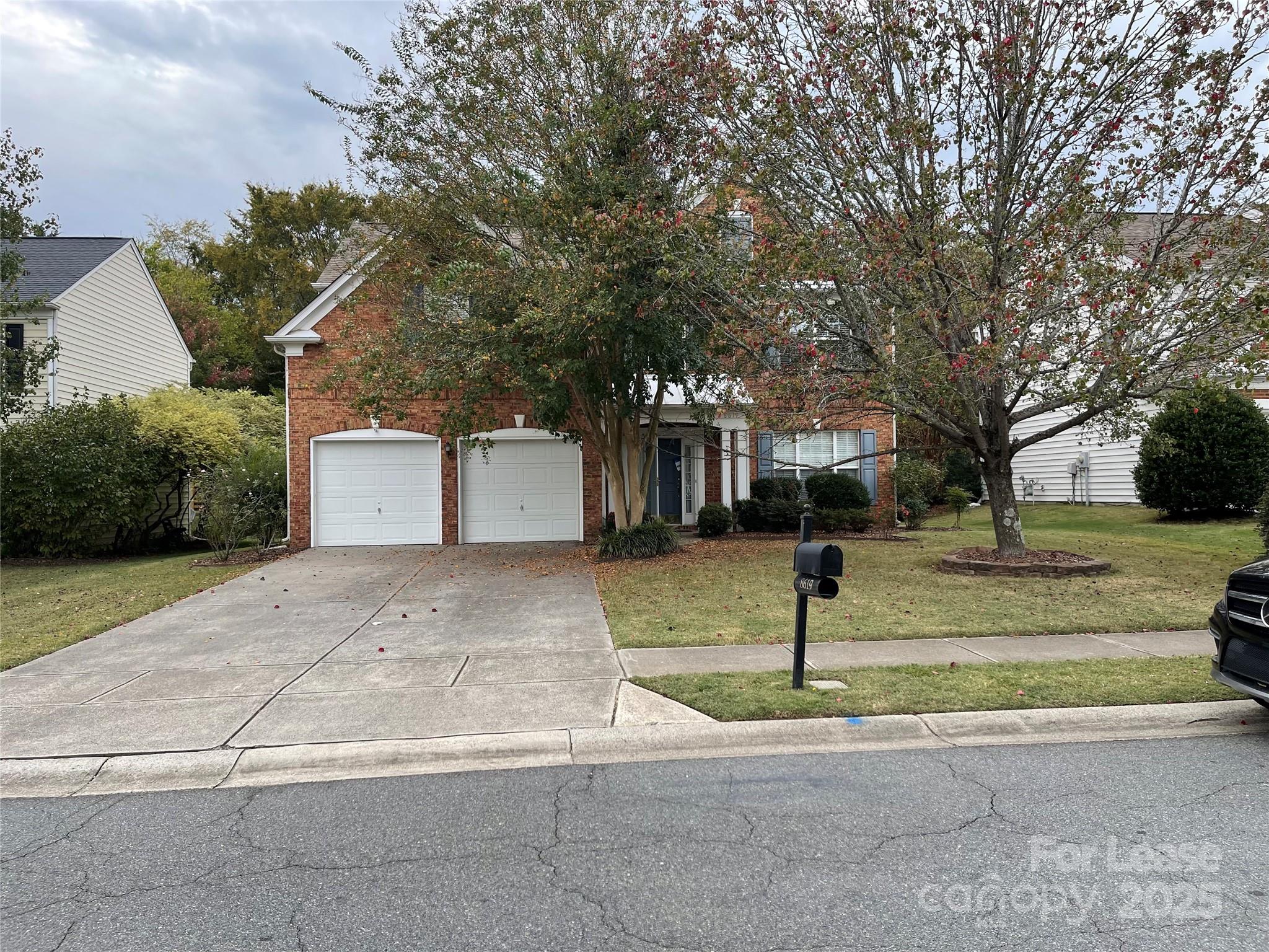8619 Dennington Grove Lane, Charlotte, NC. property listing photo