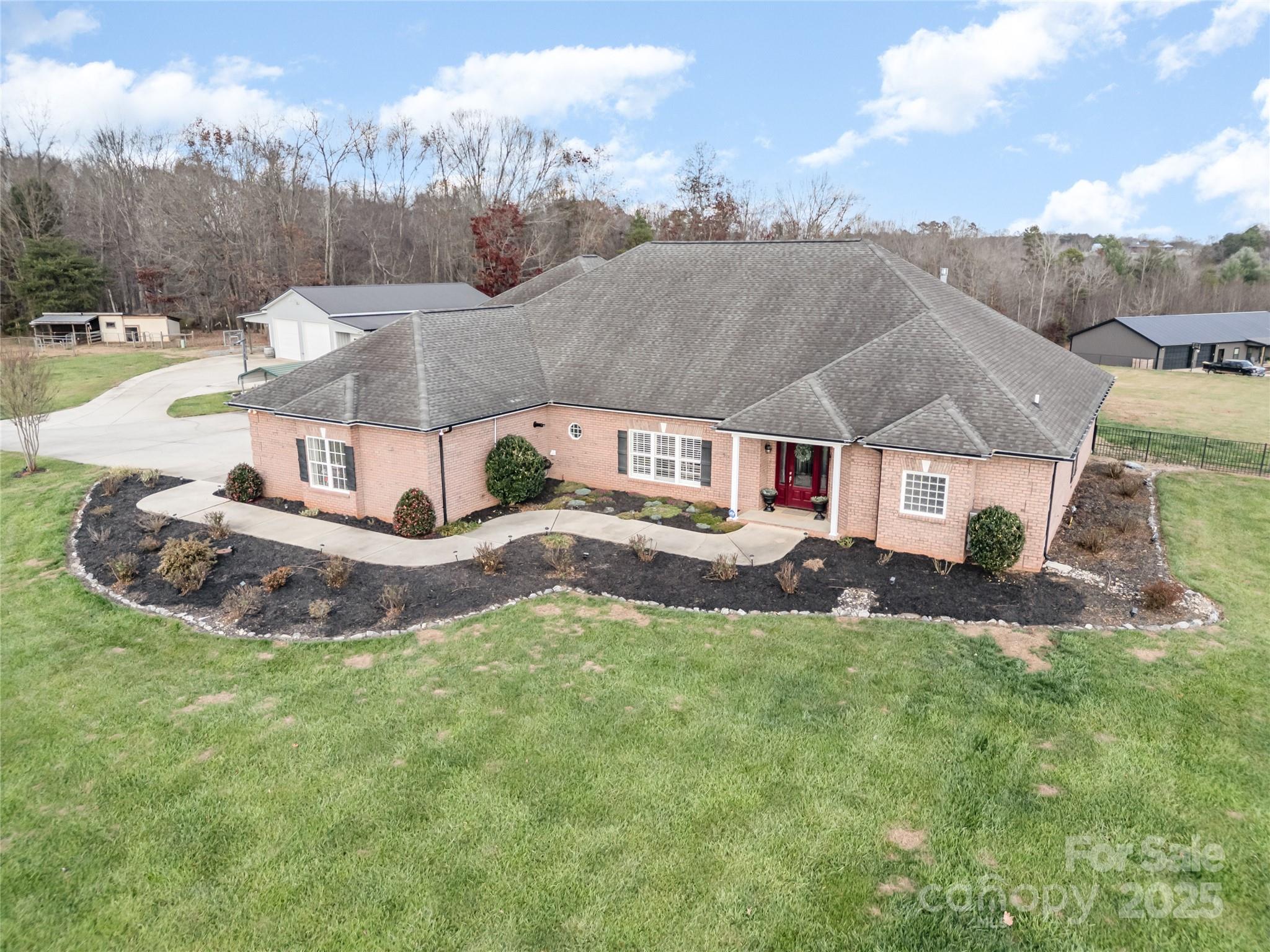 167 Black Road, Statesville, NC. property listing photo
