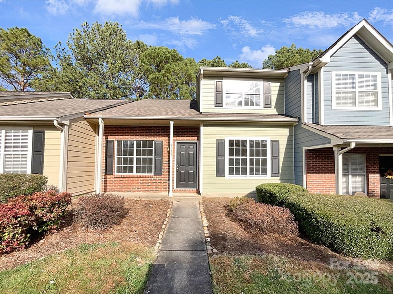 9028 Four Mile Creek Road, Charlotte, NC - 3 beds, 2 baths, 1,317 sqft - $279,000