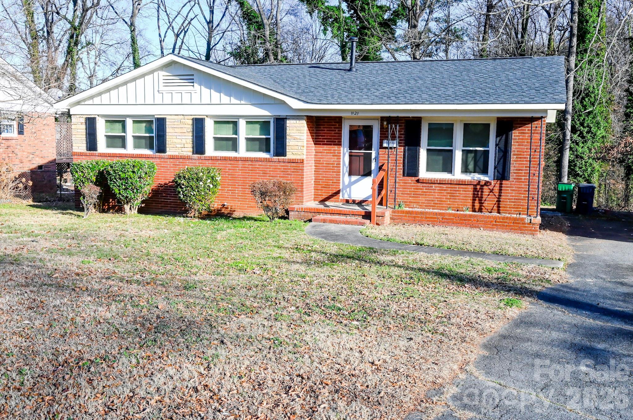1121 Grovewood Drive, Charlotte, NC. property listing photo