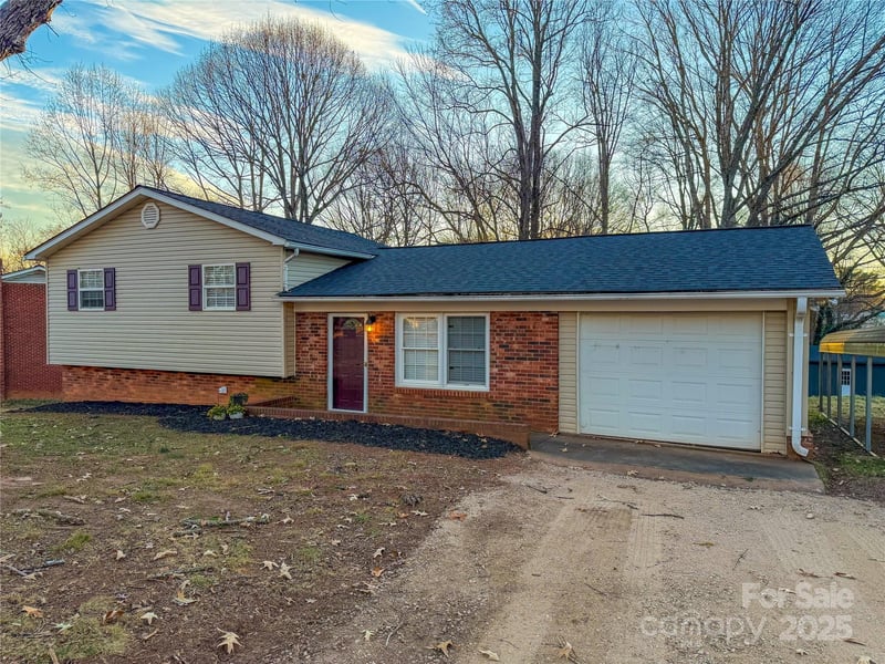 130 Powder Horn, Mooresville, NC - 4 beds, 2 baths, 1,496 sqft - $309,900