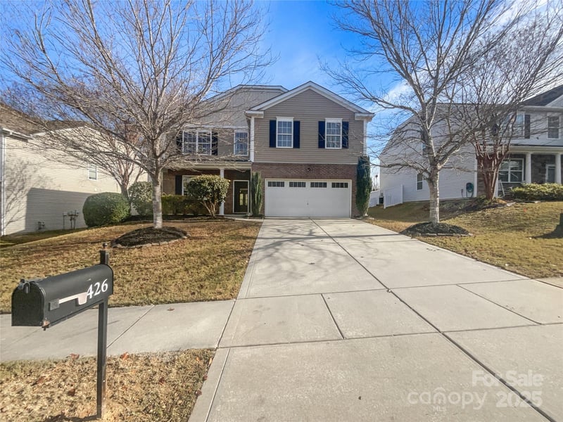 426 Garden Grove, Fort Mill, SC - 6 beds, 3 baths, 3,618 sqft - $574,000