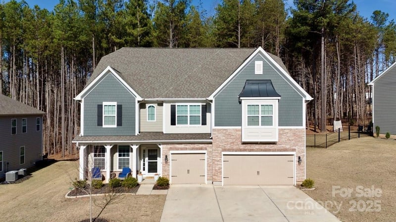 313 Streamwood, Troutman, NC - 5 beds, 5 baths, 4,425 sqft - $624,900