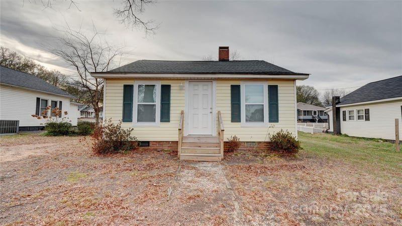 1003 N Cannon Boulevard, Kannapolis, NC - 2 beds, 1 bath, 1,161 sqft - $234,000