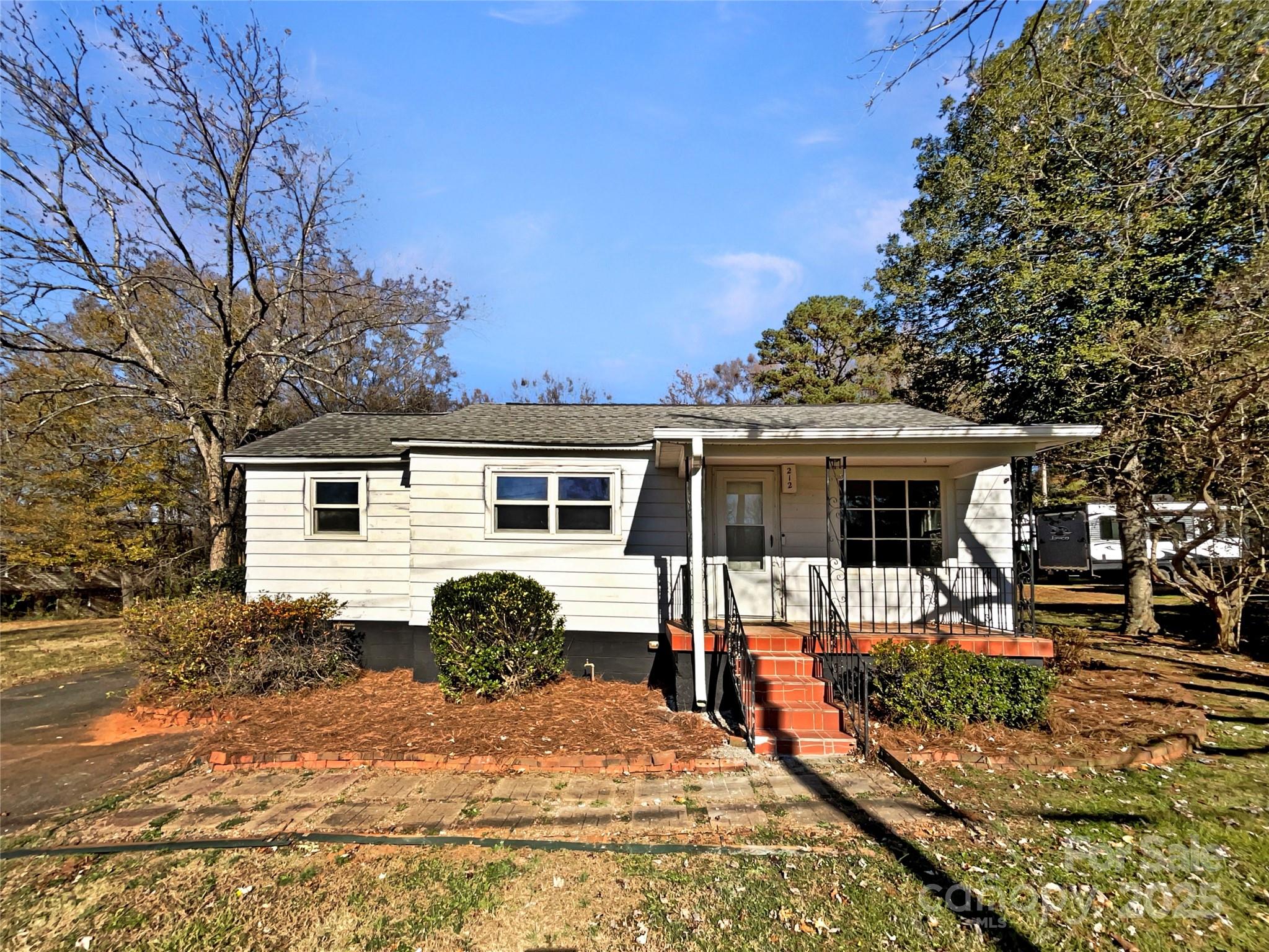 212 Morris Street, Kings Mountain, NC. property listing photo