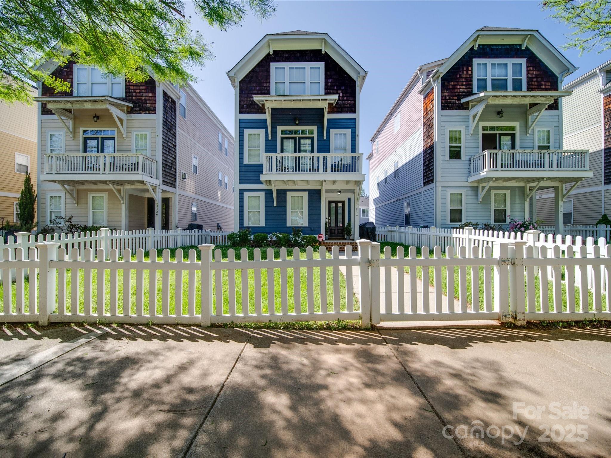 1916 Lela, Charlotte, NC. property listing photo