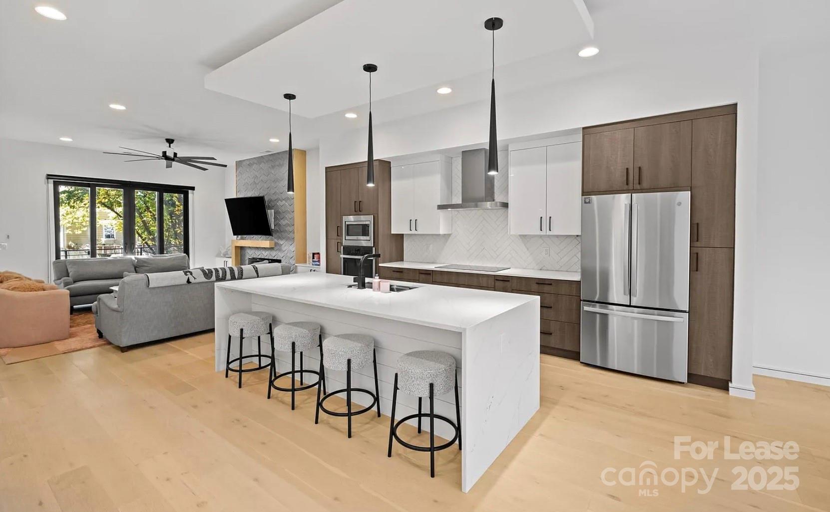 2712 N Davidson Street, Charlotte, NC. property listing photo