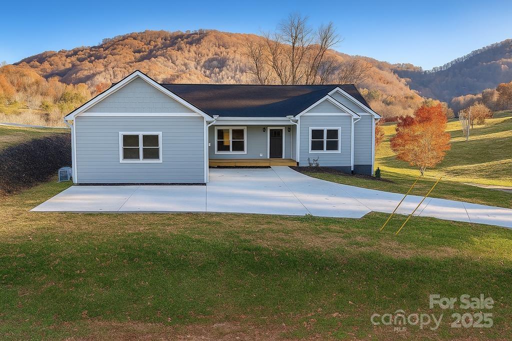 12 Gracie Rose Street, Clyde, NC. property listing photo