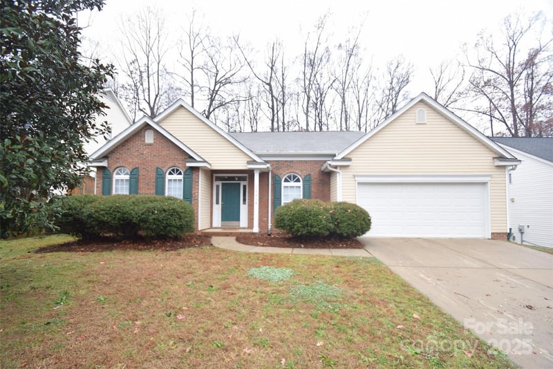 10214 Stoneykirk, Charlotte, NC - 4 beds, 2 baths, 2,225 sqft - $425,000