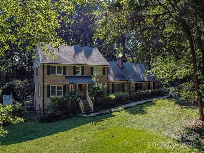 1015 Quail Circle, Salisbury, NC - 4 beds, 3.5 baths, 3,800 sqft - $587,900