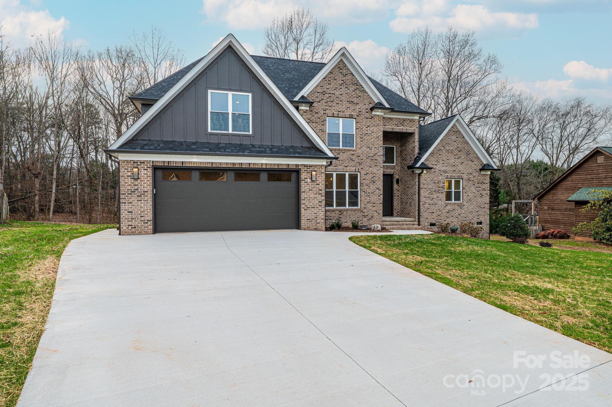 1328 33rd Avenue Drive NE, Hickory, NC. property listing photo