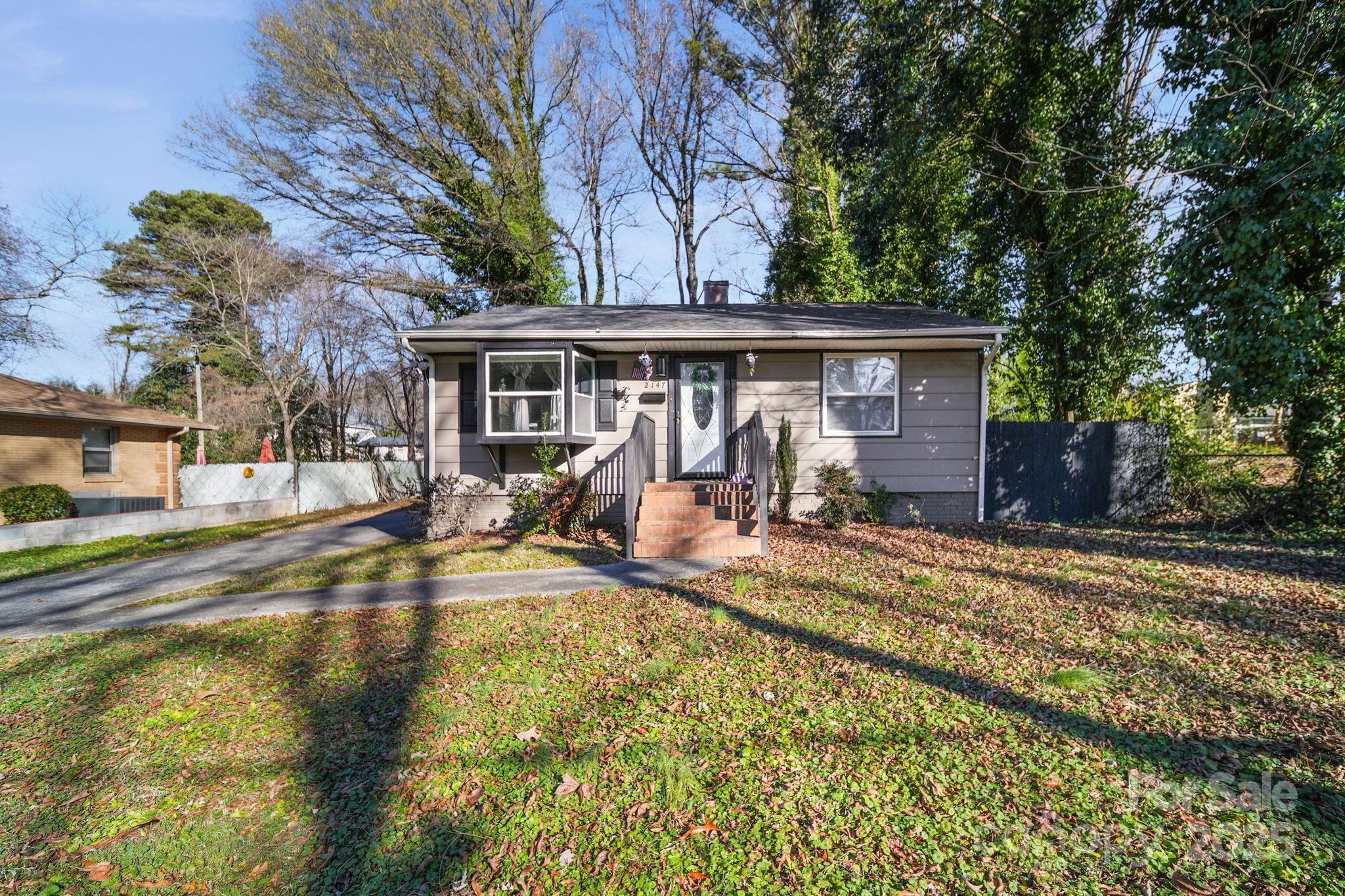 2147 Purser, Charlotte, NC. property listing photo