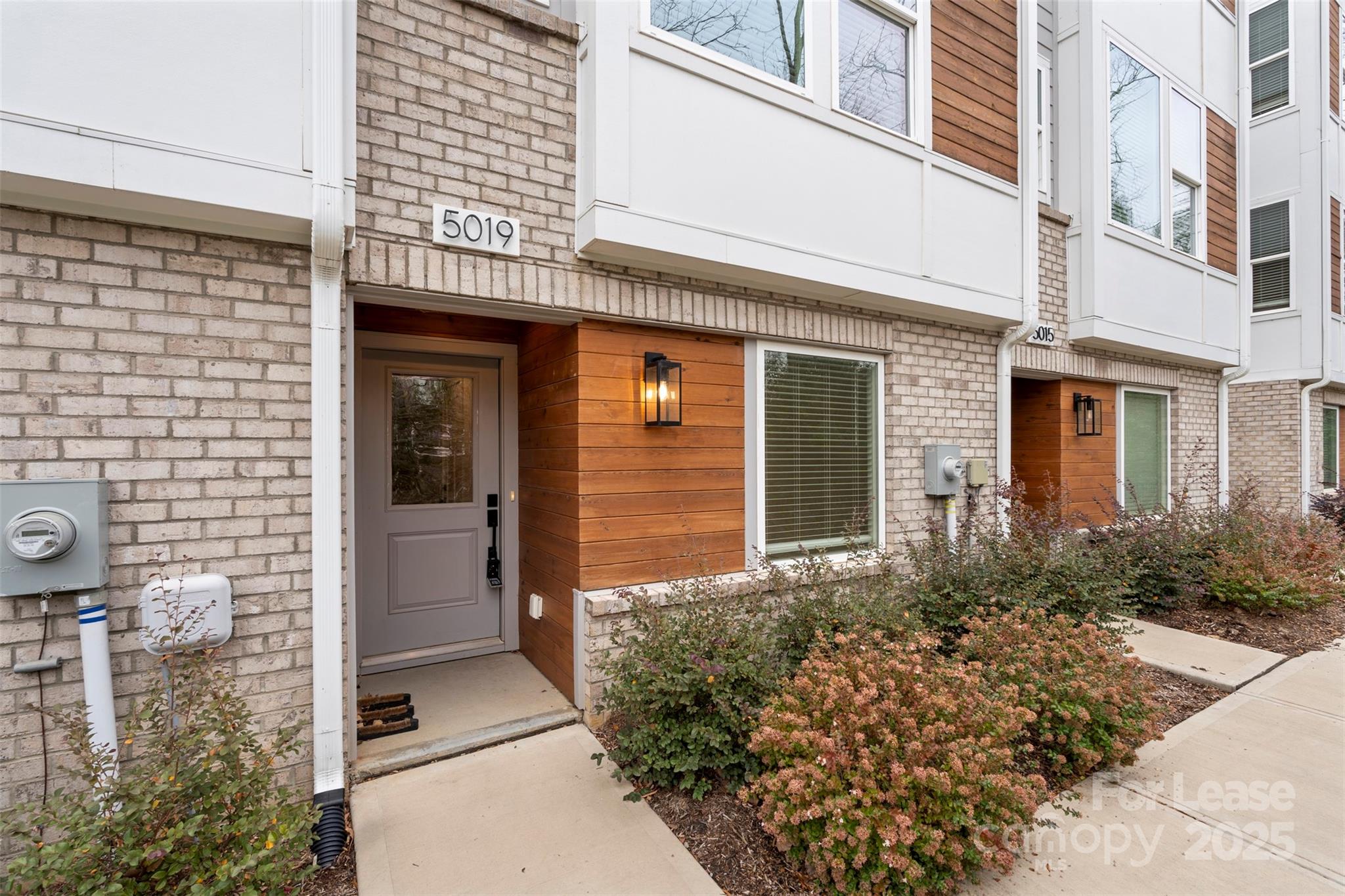 5019 York Park Lane, Charlotte, NC. property listing photo
