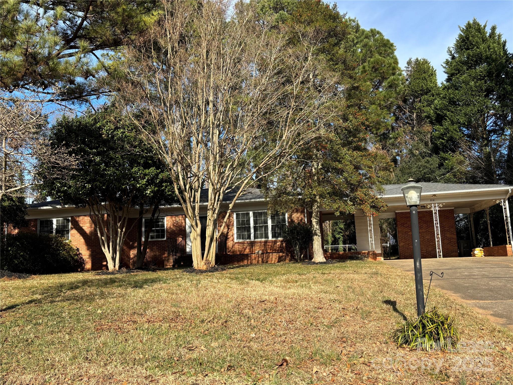 818 Ferndale Drive, Statesville, NC. property listing photo