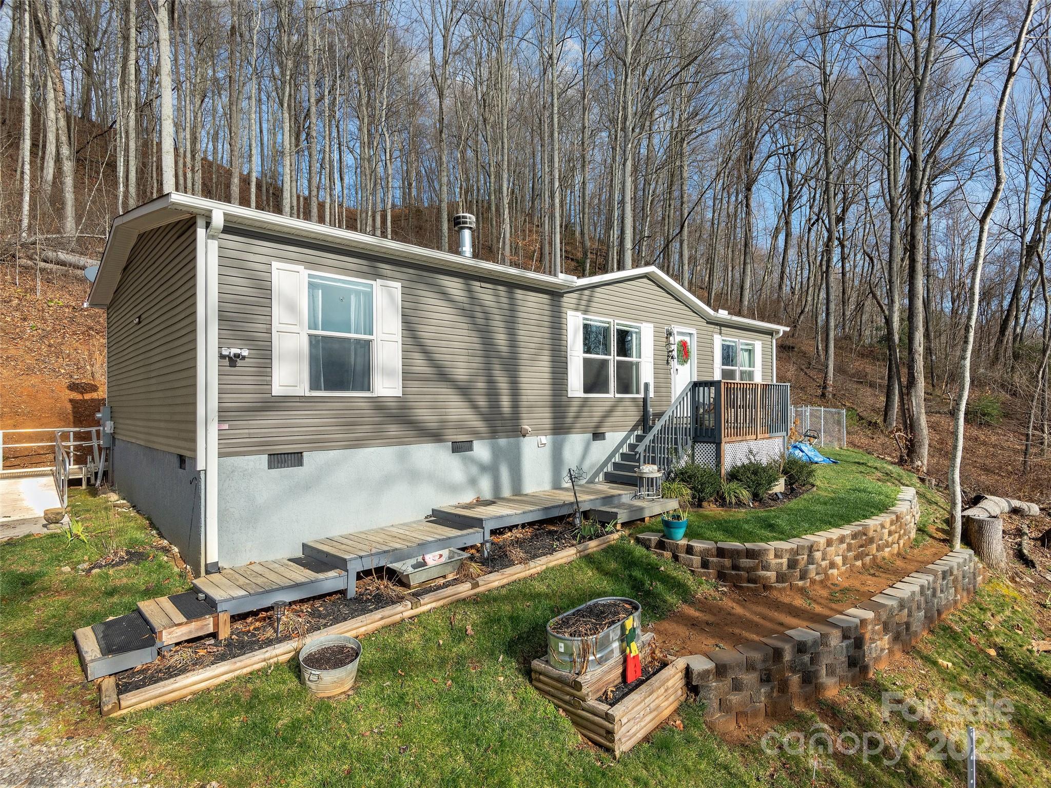 424 Arrington Acres, Waynesville, NC. property listing photo