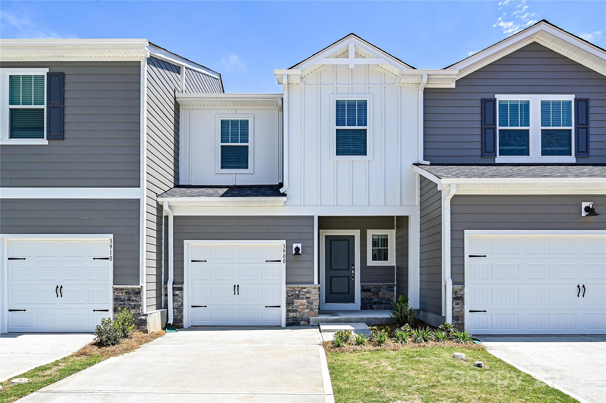 8008 Hidden Springs Trail, Charlotte, NC. property listing photo