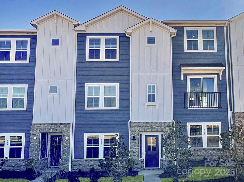 309 Golden Maple Court, Fort Mill, SC - 4 beds, 3.5 baths, 2,058 sqft - $413,540