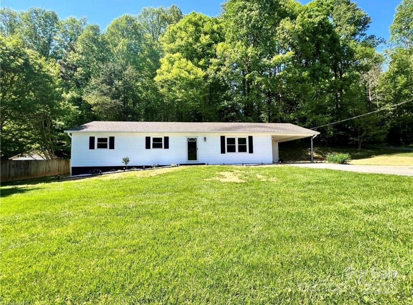 276 Country Club Road, Wilkesboro, NC. property listing photo