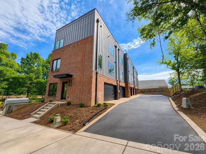 610 E 16th Street, Charlotte, NC - 2 beds, 2.5 baths, 1,337 sqft - $590,000
