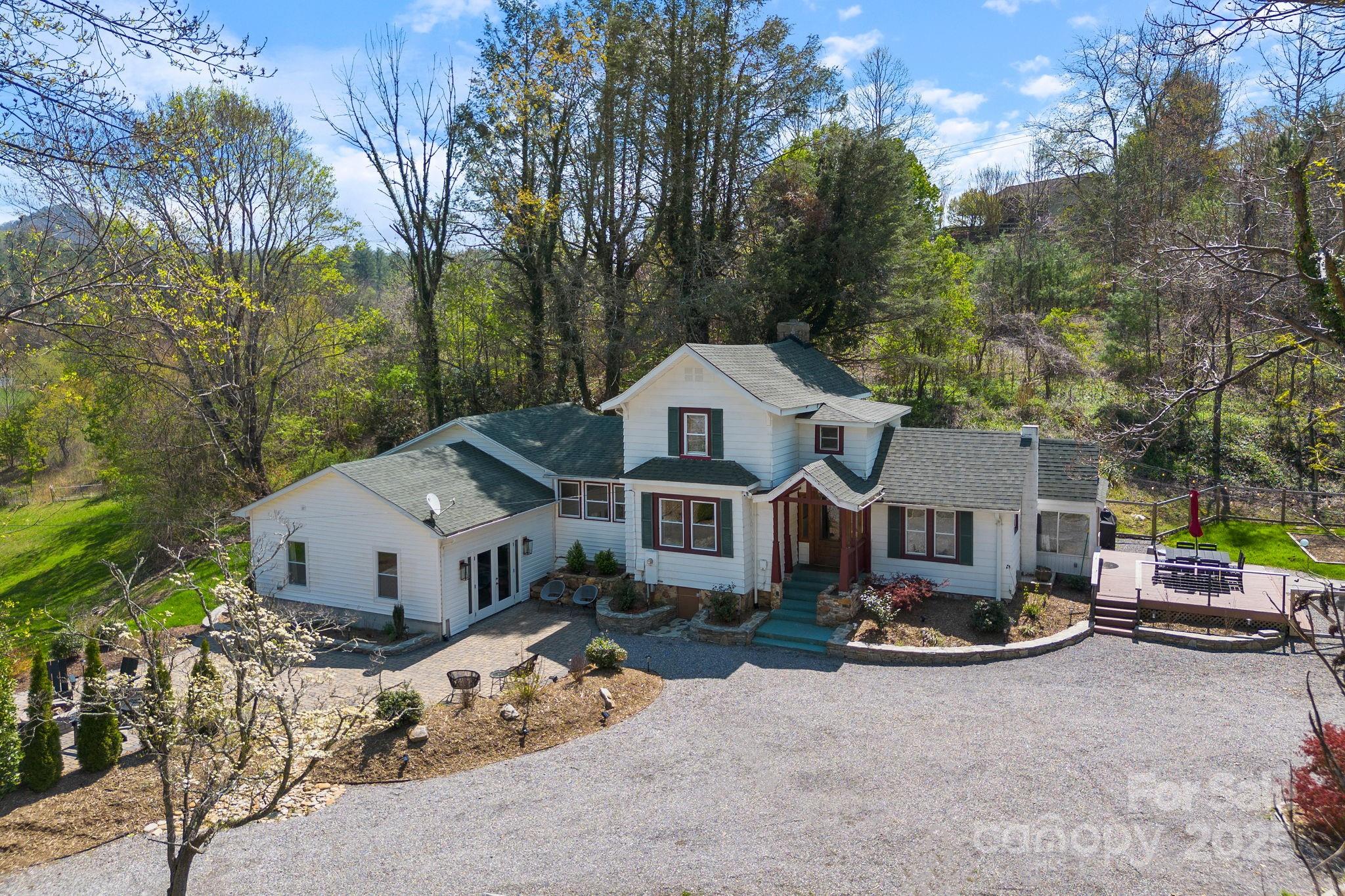287 Church, Fairview, NC. property listing photo