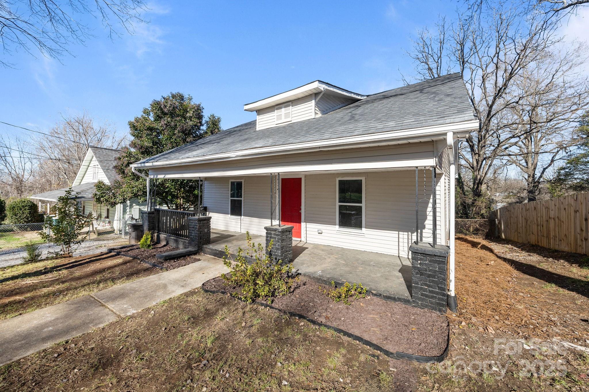 934 Cherry Street, Statesville, NC. property listing photo