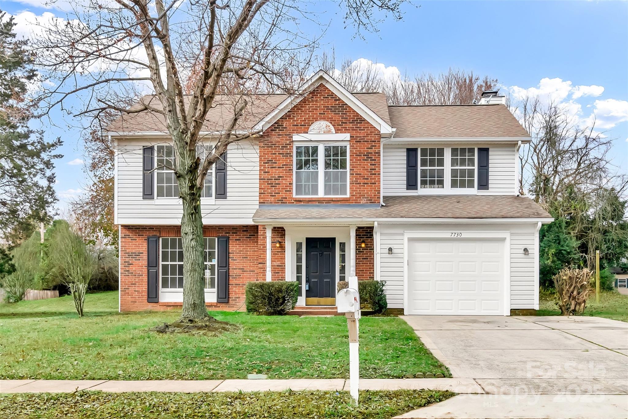 7730 Woodknoll Drive, Charlotte, NC. property listing photo