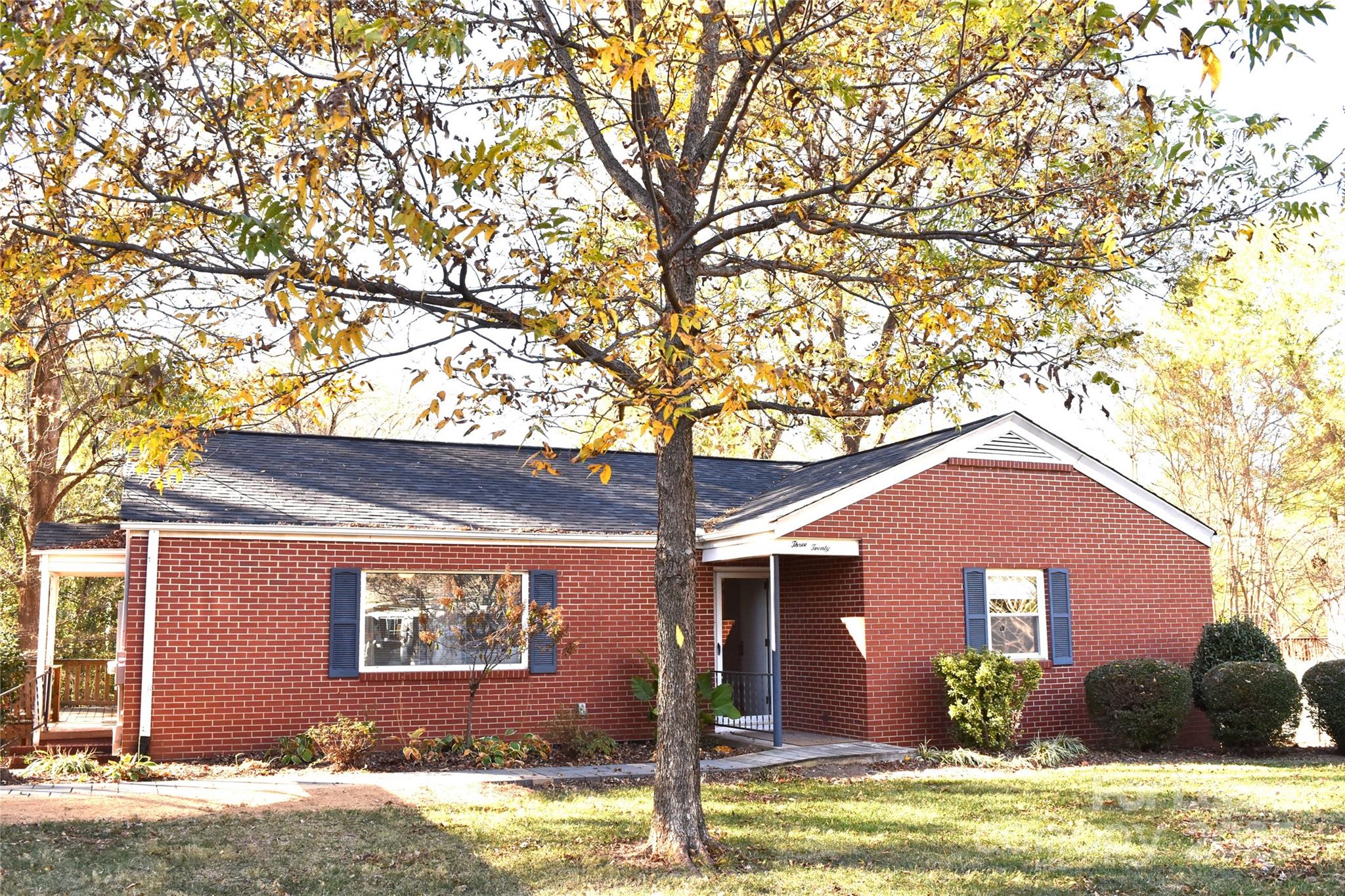 320 Stewart, Mooresville, NC. property listing photo