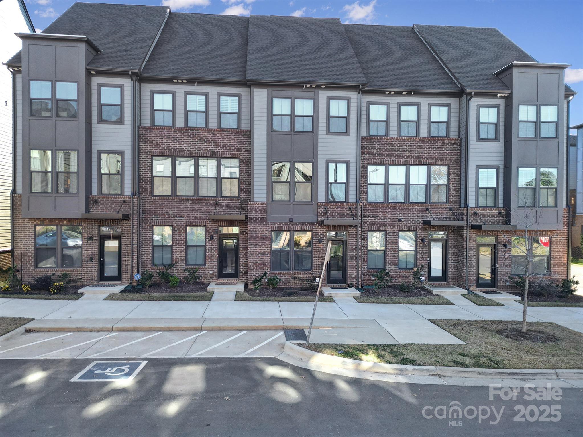 6120 Station Crossing, Charlotte, NC. property listing photo