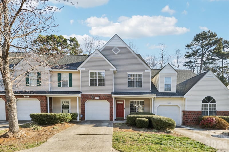 10213 University Park, Charlotte, NC - 3 beds, 3 baths, 1,696 sqft - $275,000