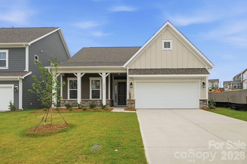 5068 Duval Circle, Tega Cay, SC - 3 beds, 3 baths, 2,461 sqft - $549,990