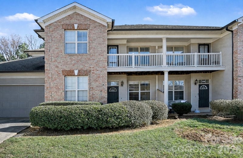 2318 Brendon Patrick Court, Charlotte, NC - 2 beds, 2 baths, 1,072 sqft - $199,900