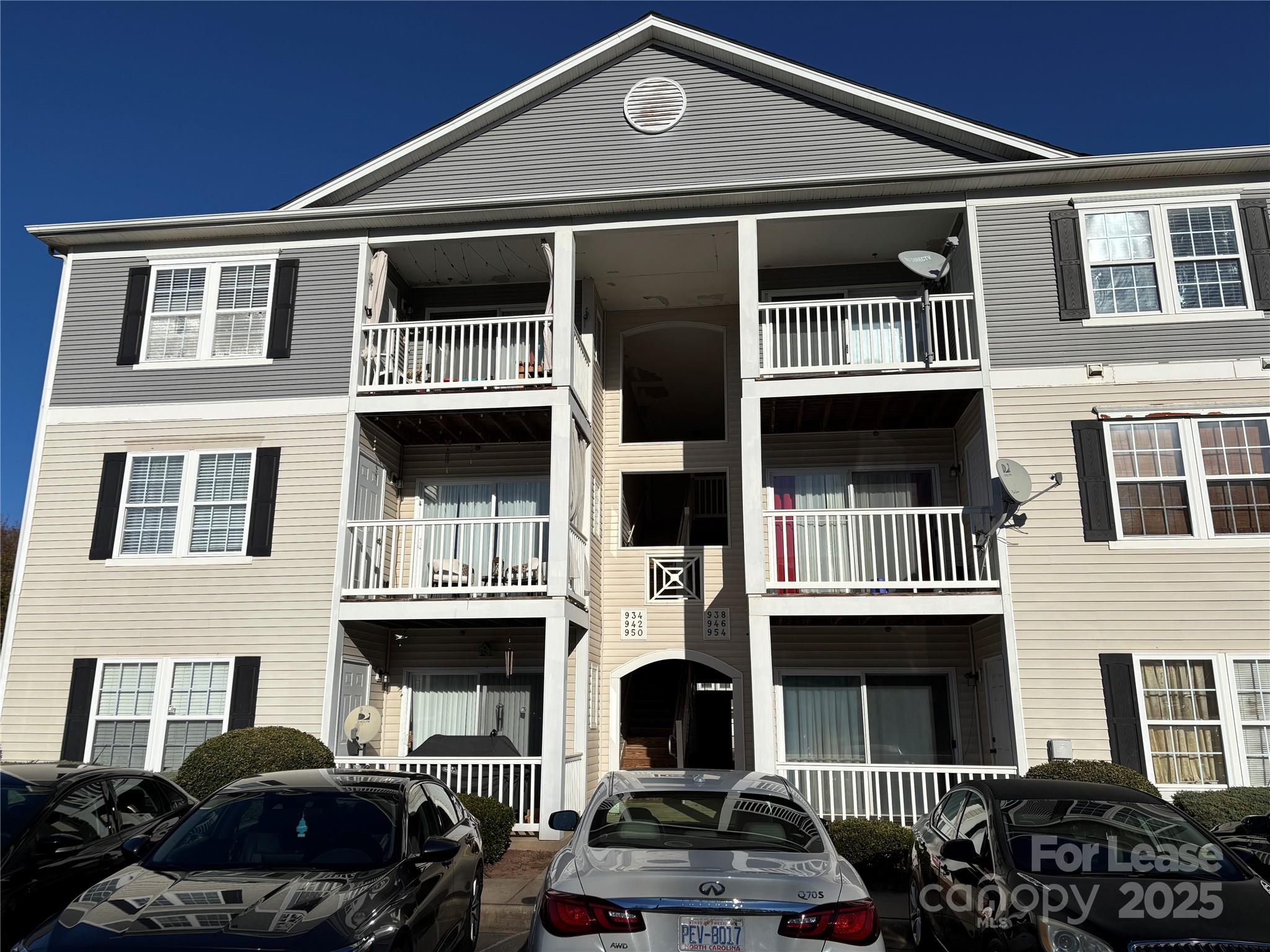 938 Plaza Walk Drive, Charlotte, NC. property listing photo