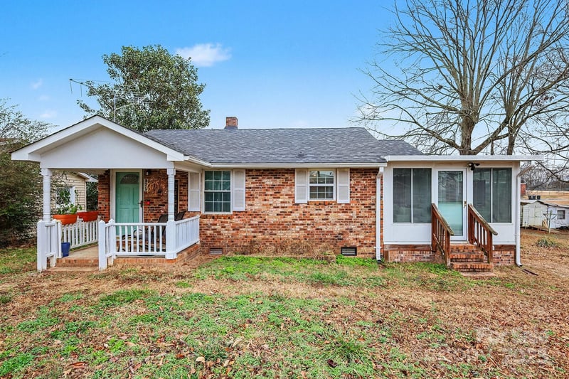 925 Austin, Marshville, NC - 2 beds, 1 bath, 852 sqft - $193,000