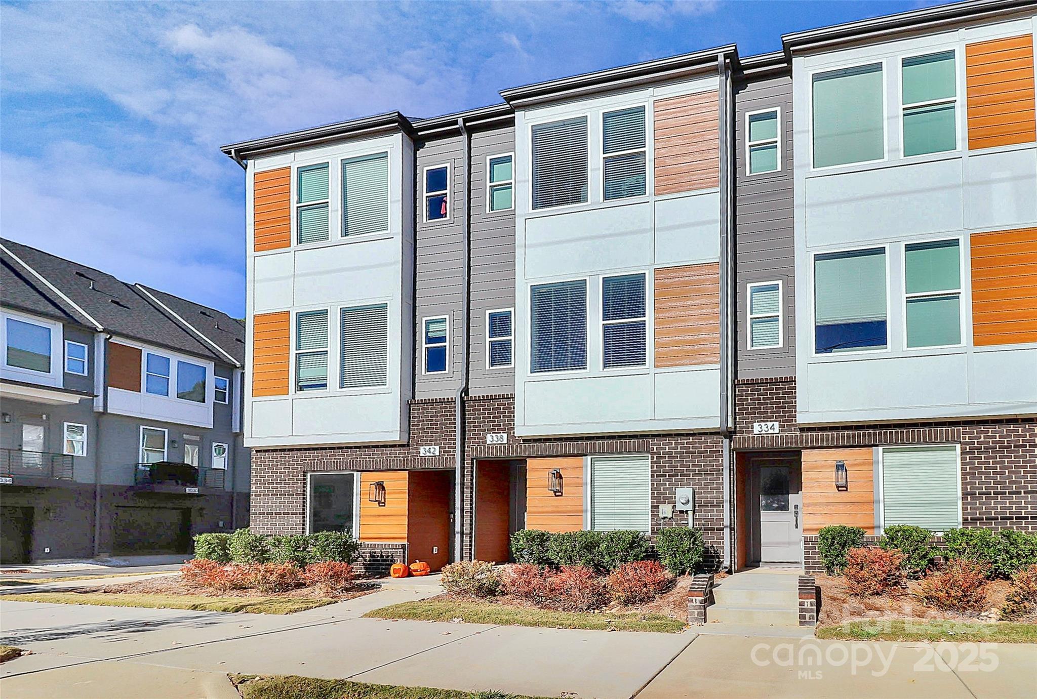 338 E Cama Street, Charlotte, NC. property listing photo