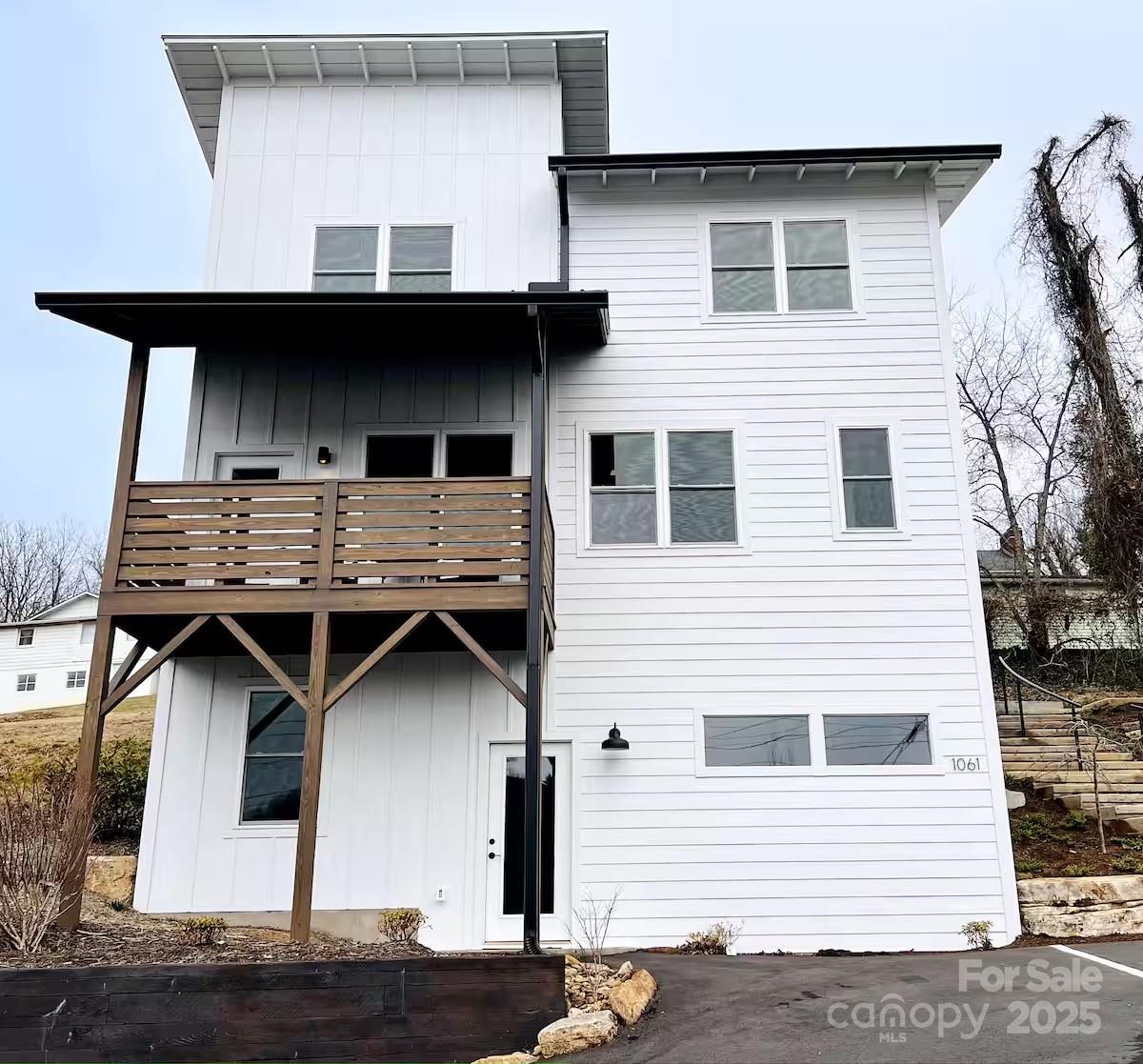 1061 Riverside Drive, Asheville, NC. property listing photo