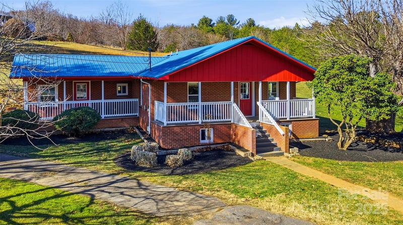 349 Gorman Bridge Road, Asheville, NC - 3 beds, 2 baths, 1,129 sqft - $390,000