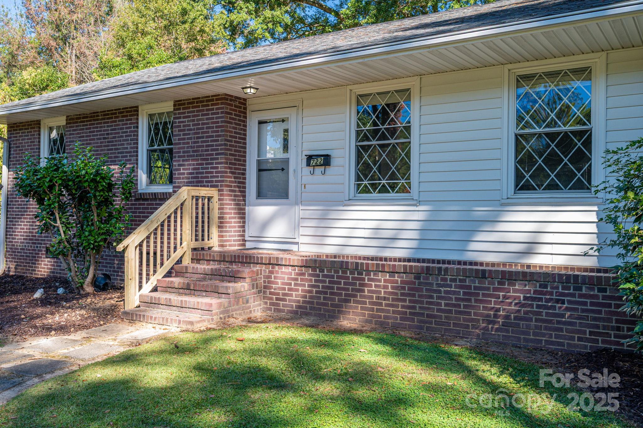 722 Hillcrest Avenue, Gastonia, NC. property listing photo