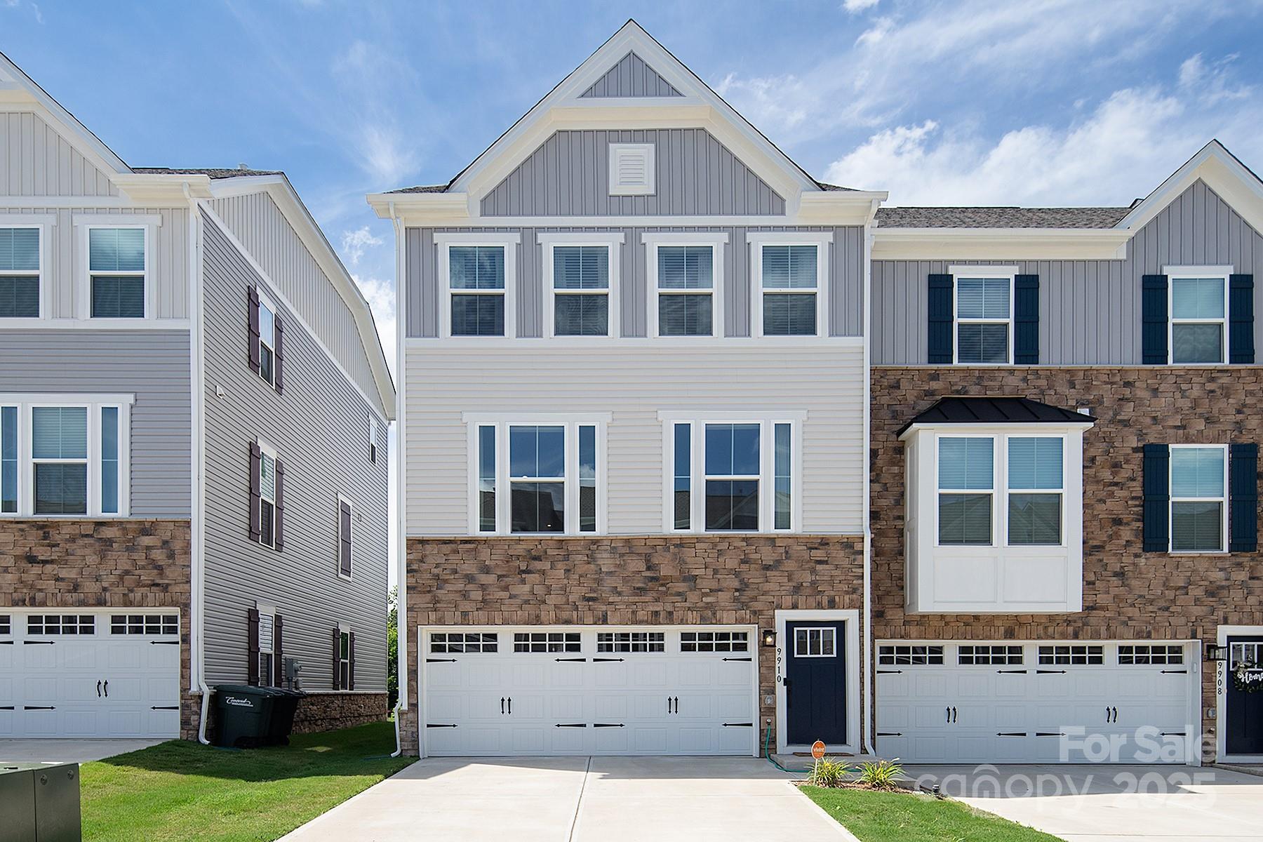 9910 Oaklawn Boulevard NW, Huntersville, NC. property listing photo