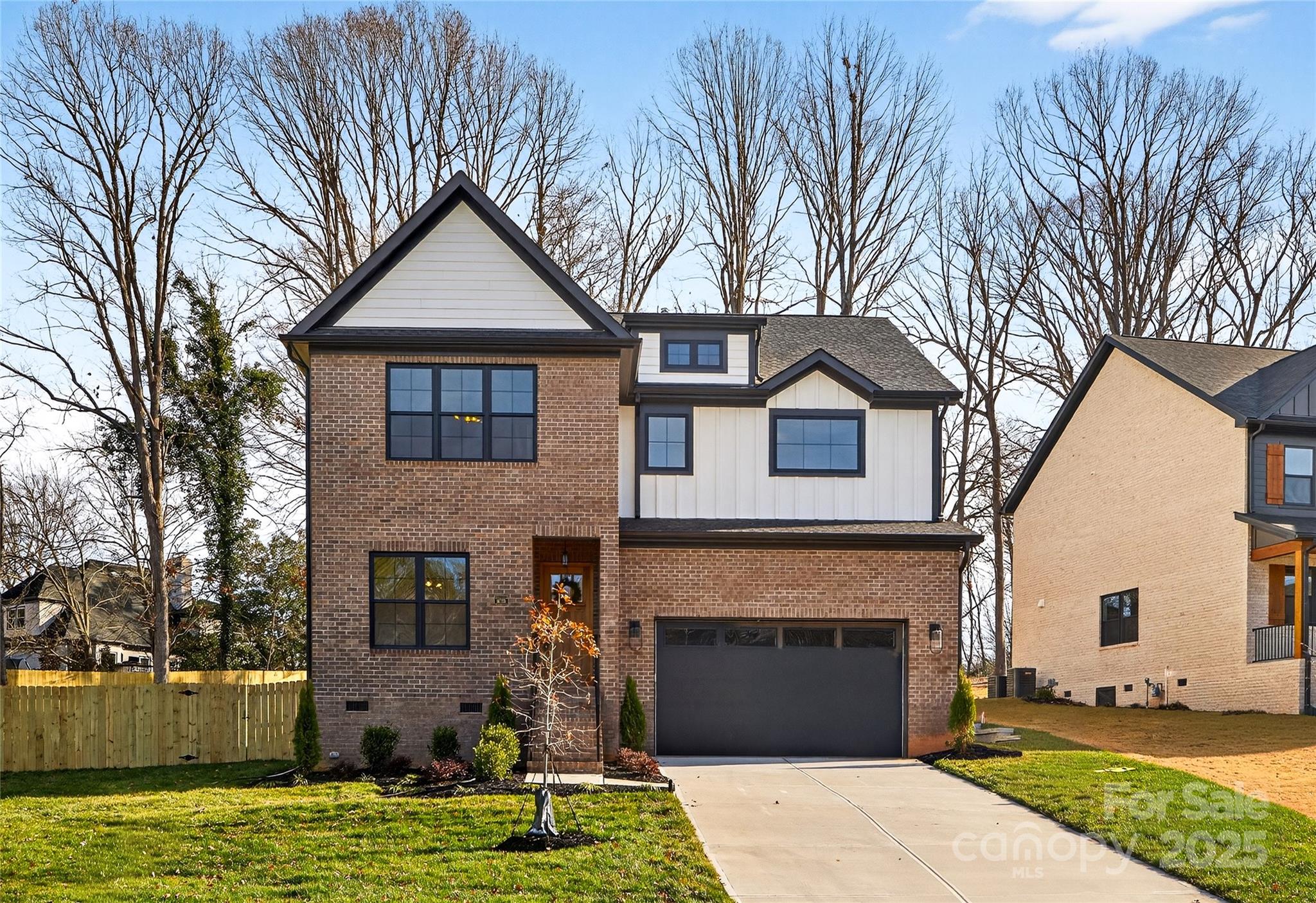 16315 Riverpointe, Charlotte, NC. property listing photo