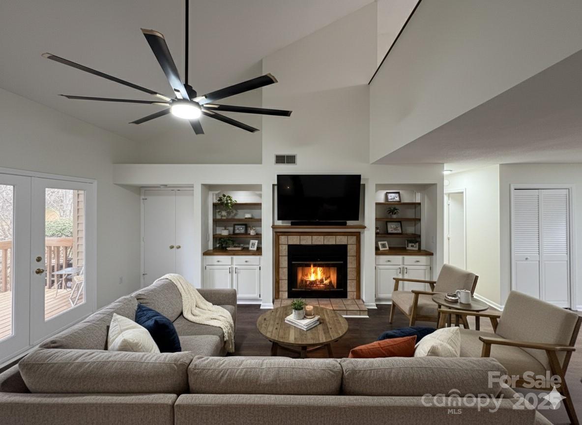 13 Laurel, Asheville, NC. property listing photo