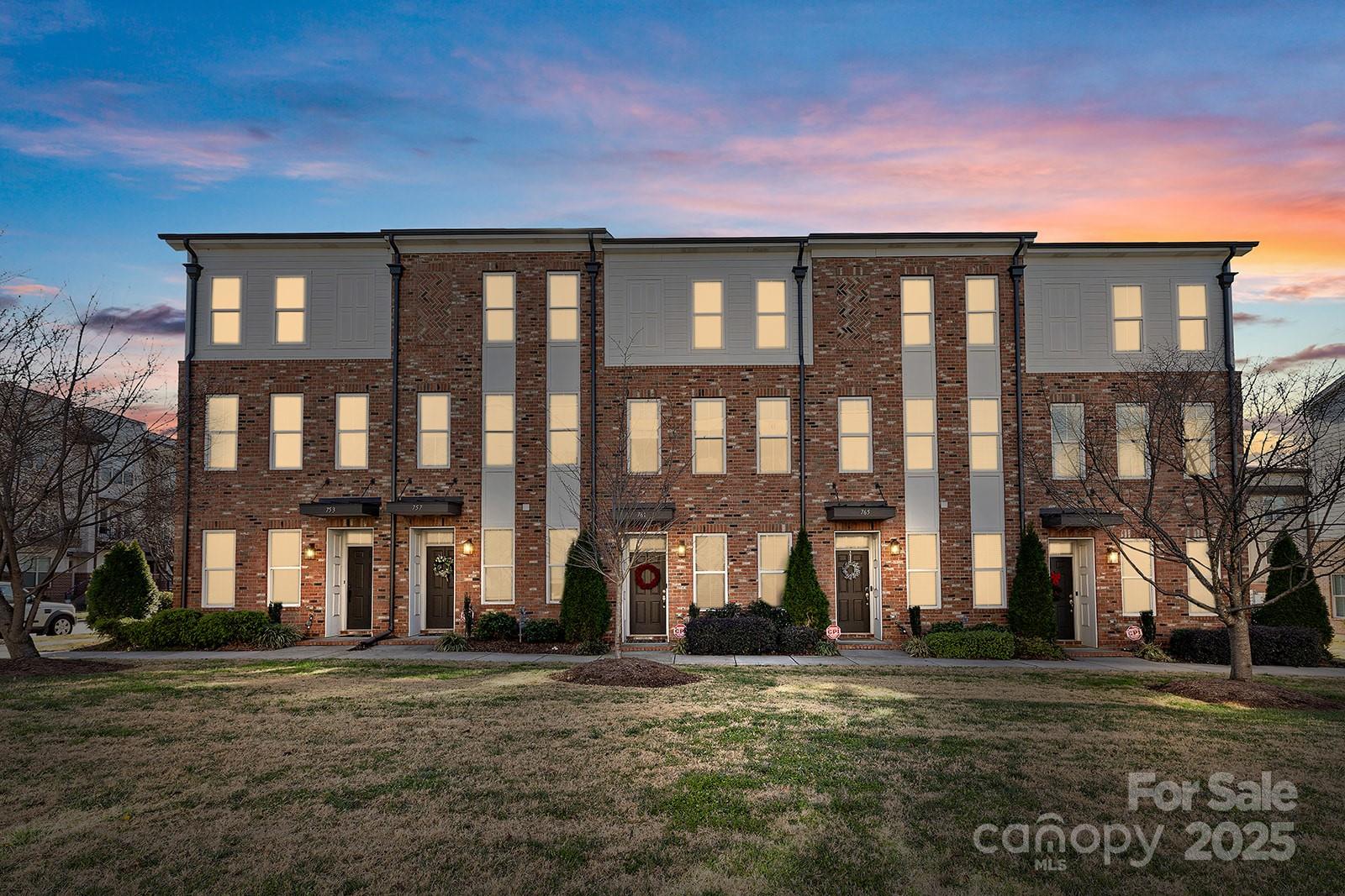 761 Seigle Point, Charlotte, NC — property listing photo 1