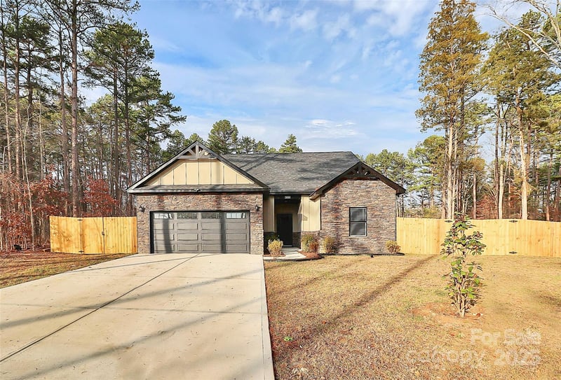 6519 Pargo Road, Charlotte, NC - 4 beds, 3 baths, 2,336 sqft - $600,000