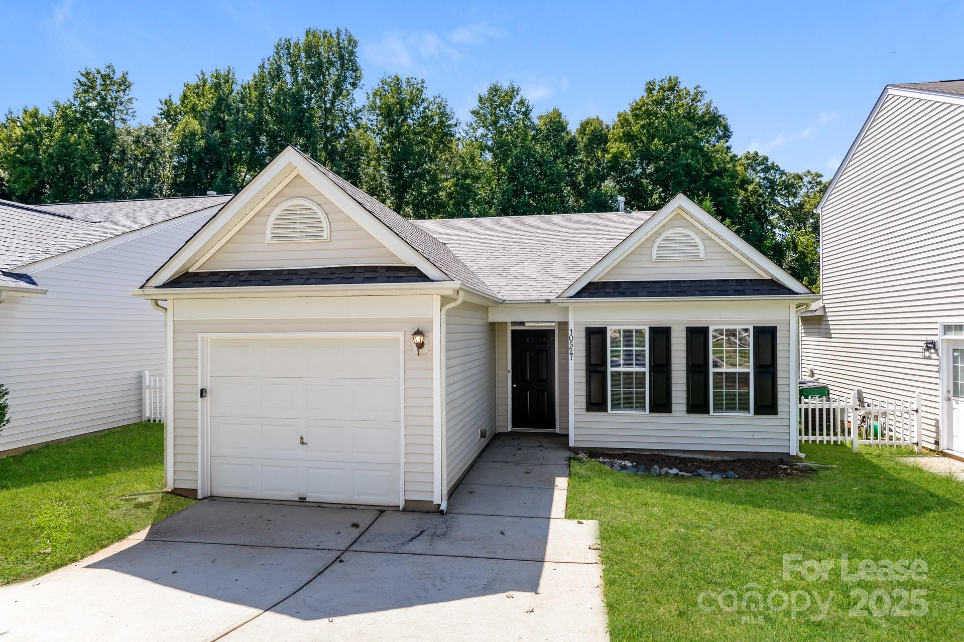 10527 Hugue Way, Charlotte, NC. property listing photo
