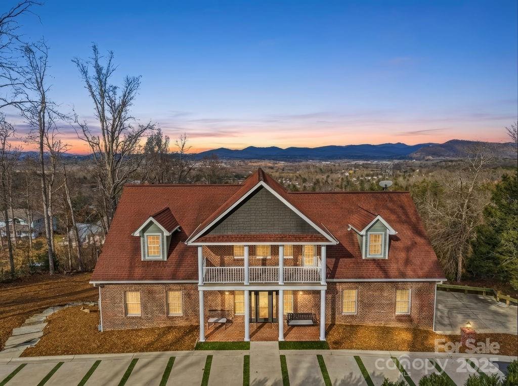 38 Sweetwater Oaks Drive, Fletcher, NC. property listing photo
