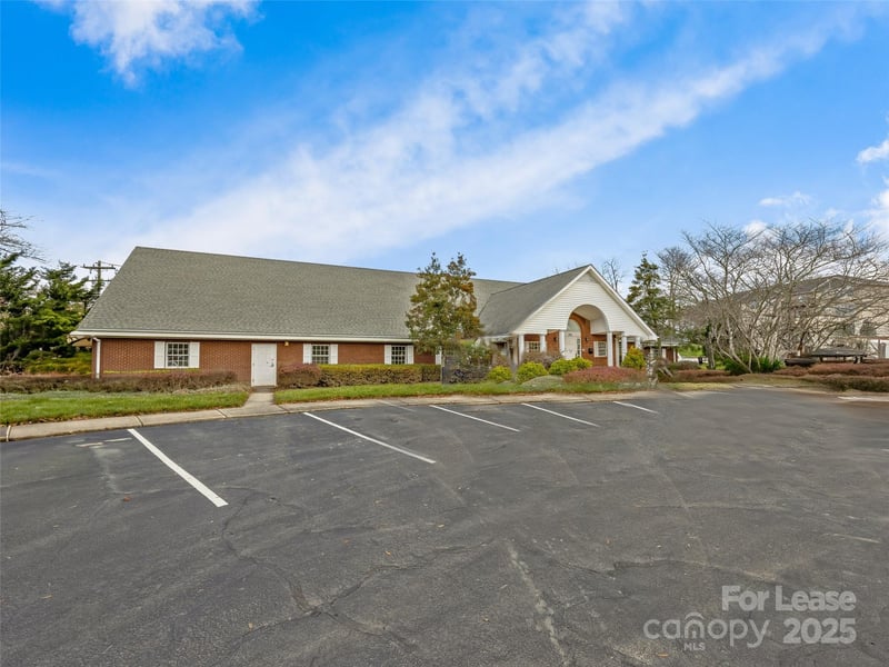 800 Beverly Hanks Center, Hendersonville, NC -  - $16,000