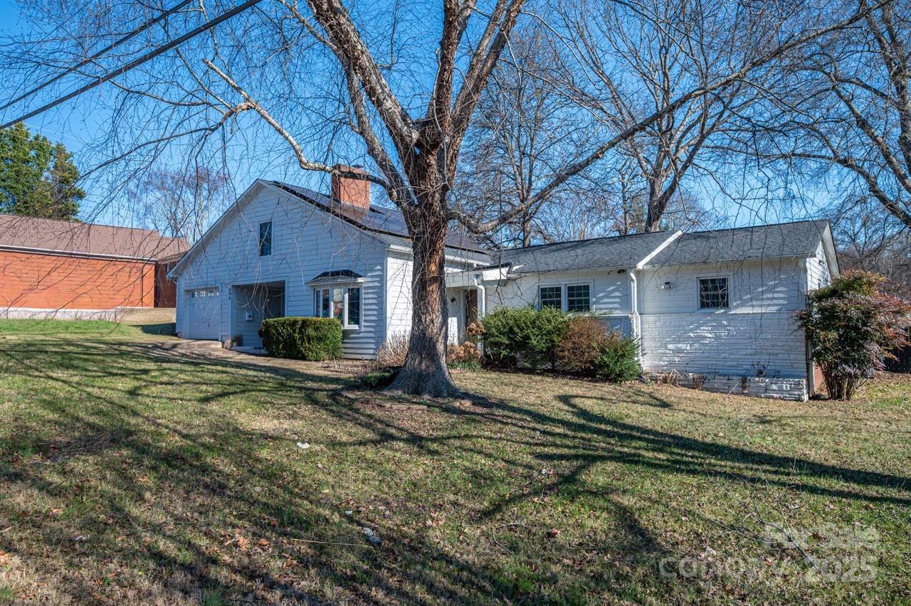 606 Huss Street, Lincolnton, NC. property listing photo