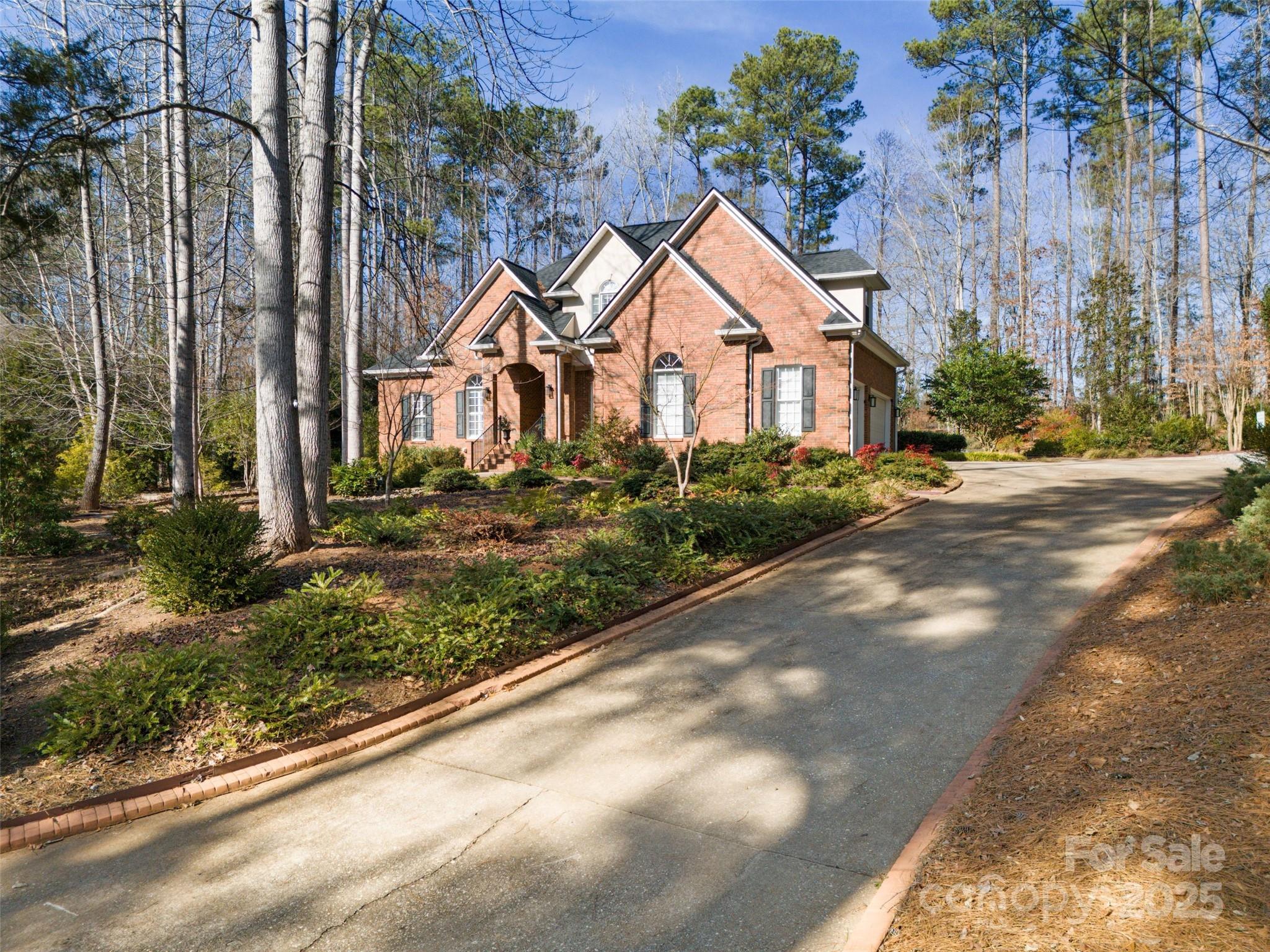 30 Winged Foot Court, Spartanburg, SC. property listing photo