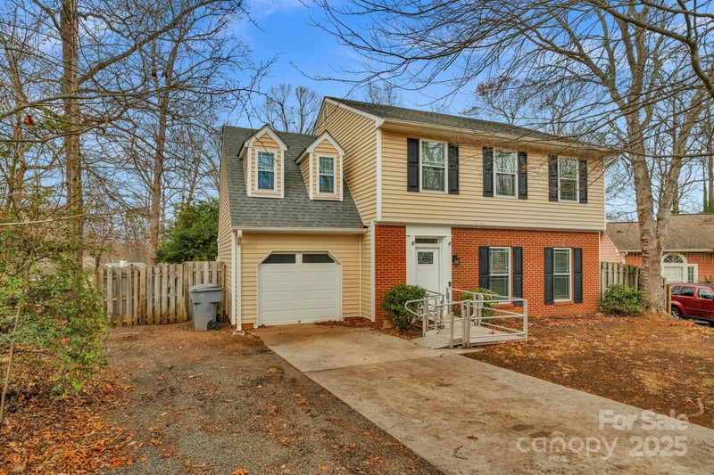6109 Tartan Green Court, Charlotte, NC - 4 beds, 2.5 baths, 1,879 sqft - $365,000