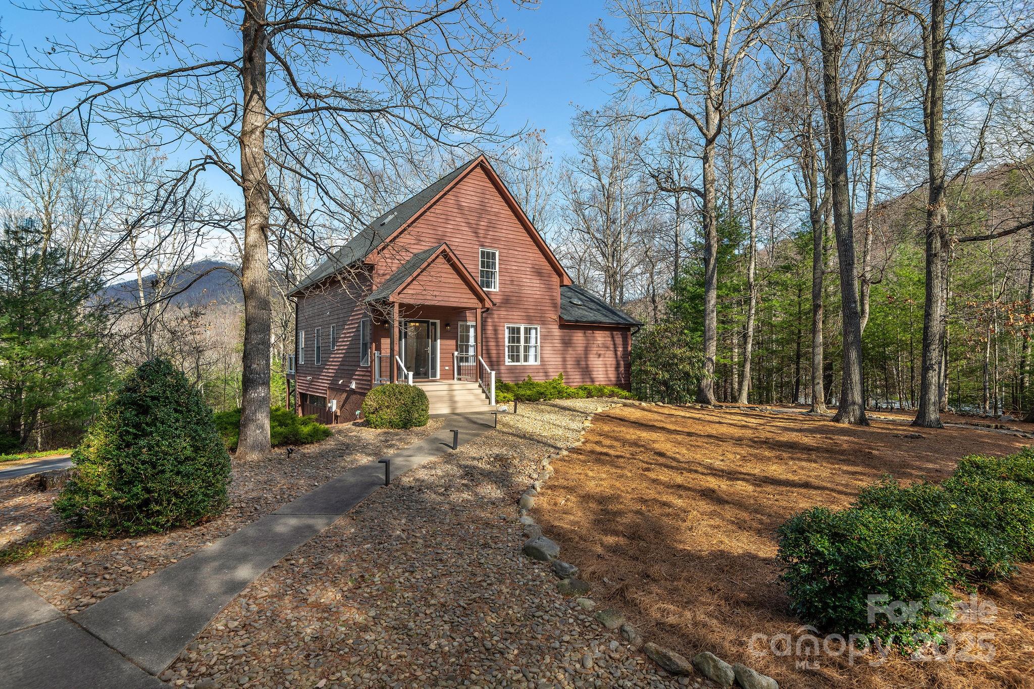 125 Buffalo Trail, Asheville, NC. property listing photo