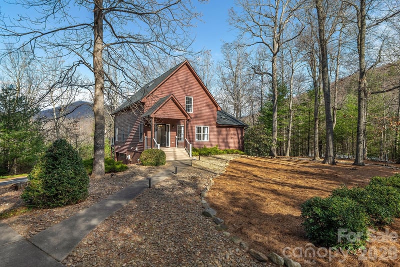 125 Buffalo Trail, Asheville, NC - 3 beds, 3 baths, 2,351 sqft - $634,000